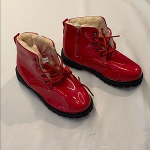 Fantiny shiny red lined boots